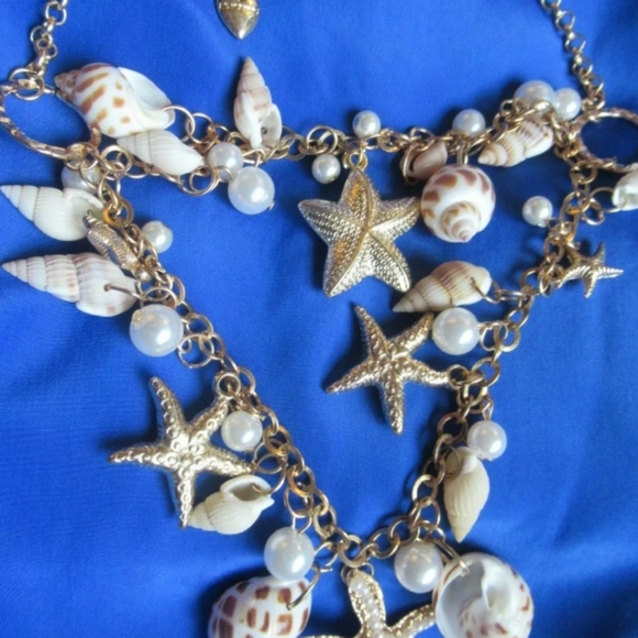 Seashells and Pearls Statement Necklace - Picture 3 of 6